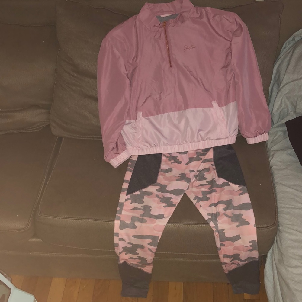 Justice Outfit